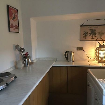 Dongo Holiday Home ภายนอก รูปภาพ